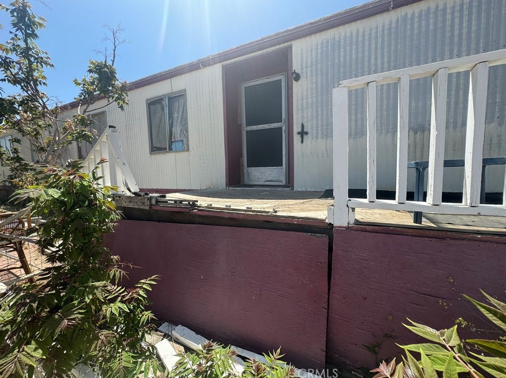 9944 Clovis Rd, Phelan, CA