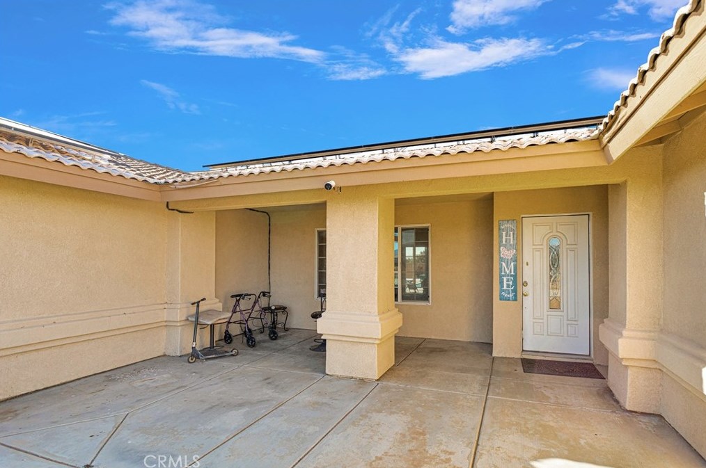 22784 Lone Eagle Rd, Apple Valley, CA 92308-7409
