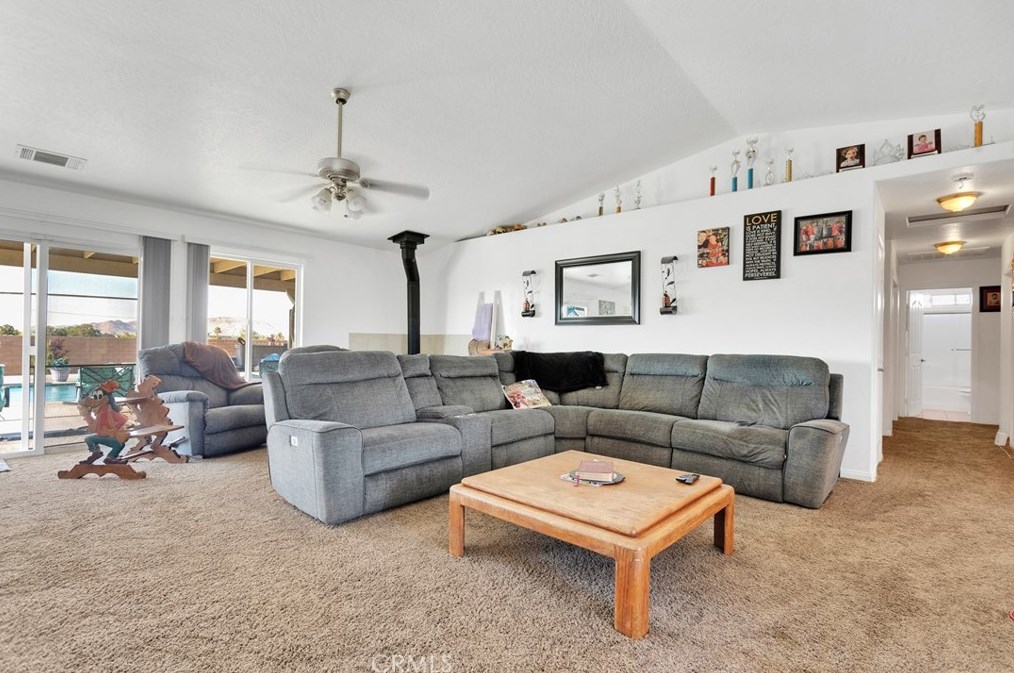 22784 Lone Eagle Rd, Apple Valley CA  92308-7409 exterior