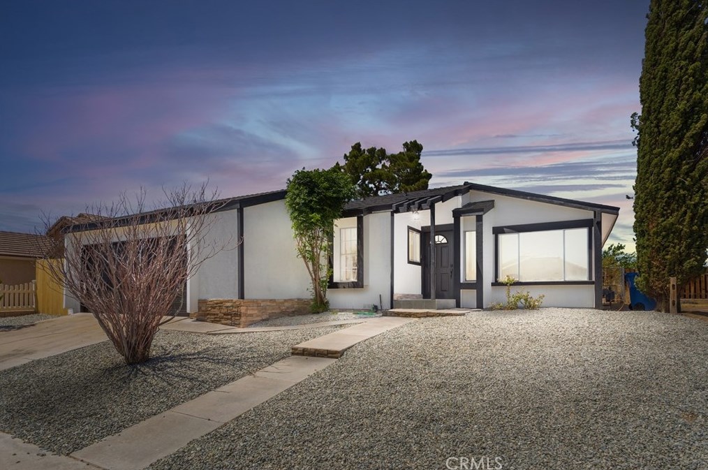 2123 Sierra Linda Dr, Barstow, CA 92311-5781