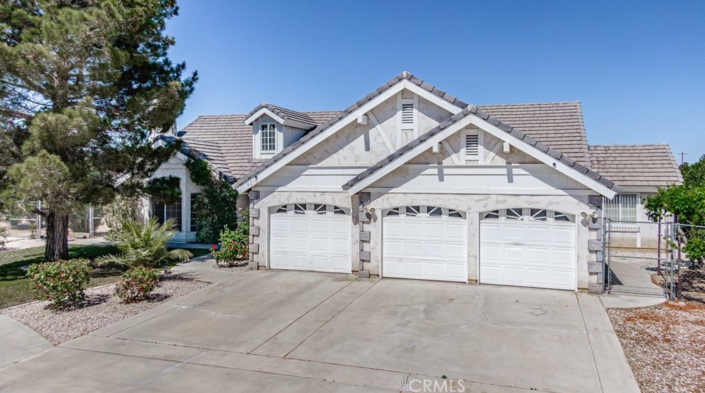 9210 8th Ave, Hesperia, CA 92345