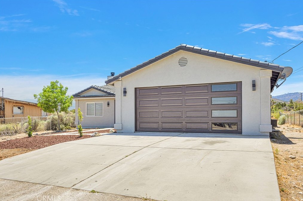 2803 Phelan Rd, Phelan, CA 92371