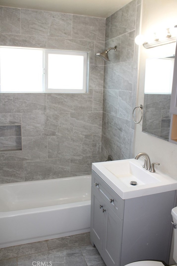 5095 Stoddard Ave, San Bernardino CA  92407-3136 exterior