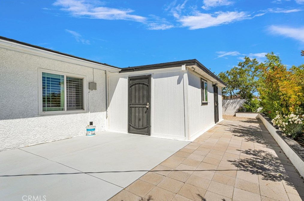 15382 Apple Vly Rd, Apple Valley CA 92307-4563 exterior