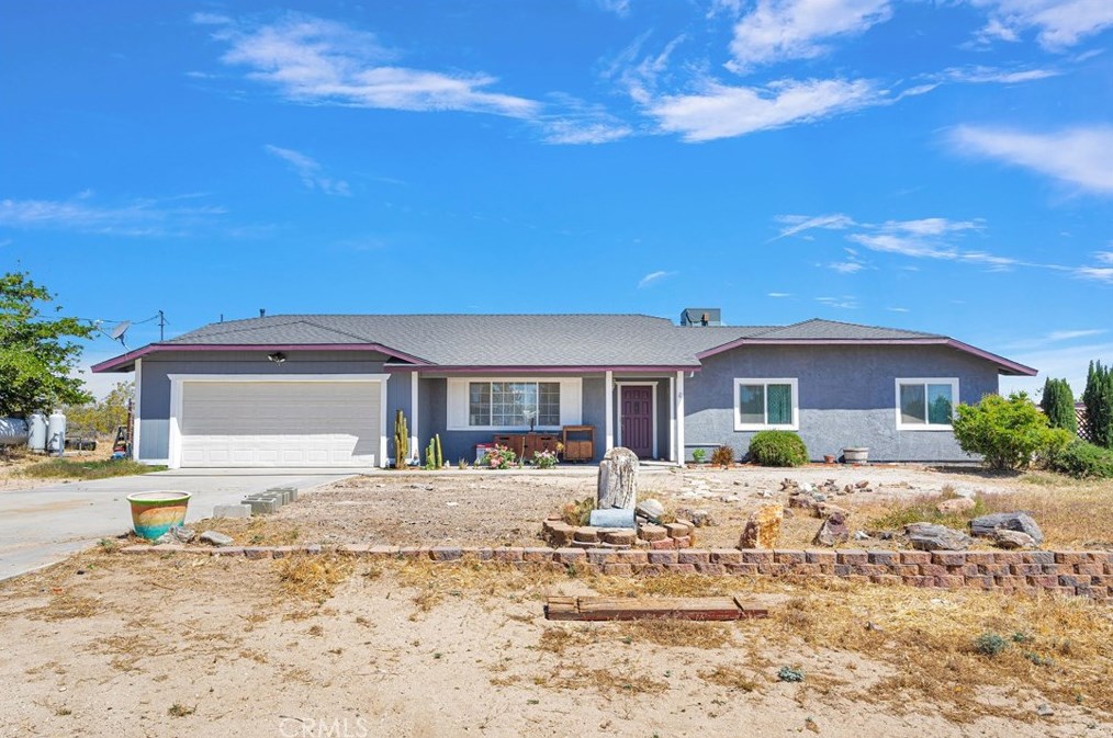 5248 Del Rosa Rd, Phelan, CA 92371