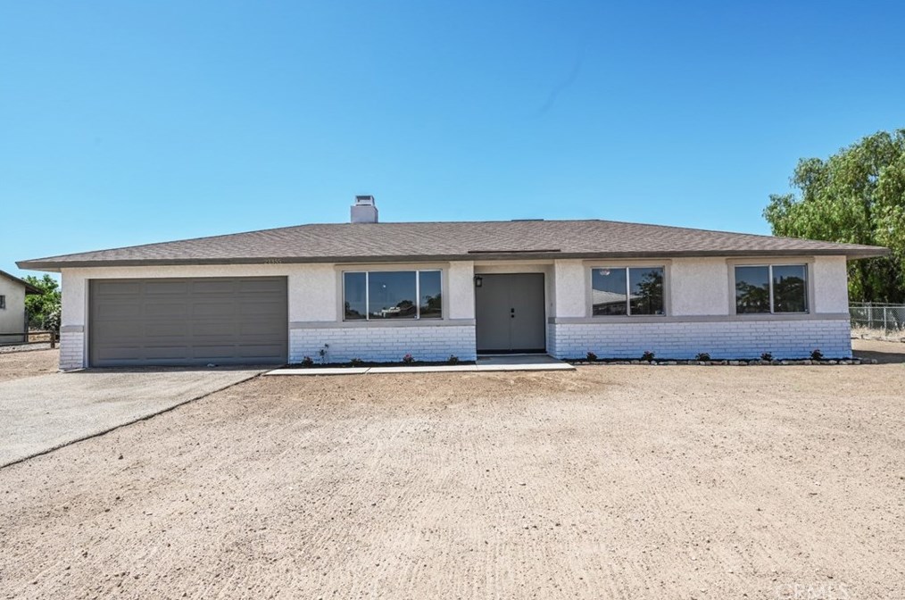 21355 Tono Rd, Apple Valley, CA 92308-7623