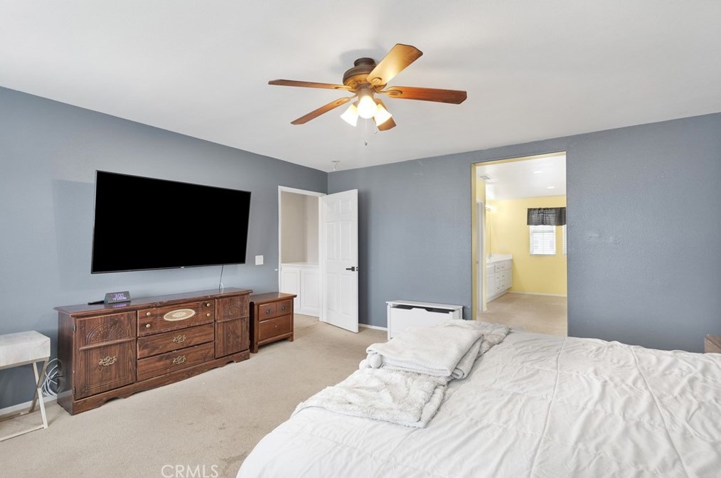 12932 Susanville St, Hesperia CA  92344-5532 exterior