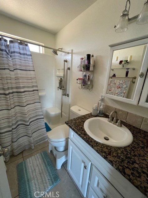 16072 Live Oak St, Hesperia CA  92345-3131 exterior