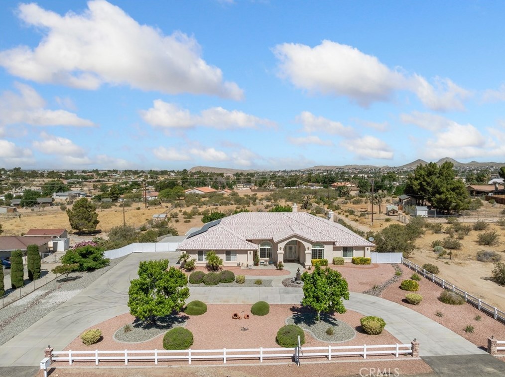 15518 Mandan Rd, Apple Valley, CA 92307-4754