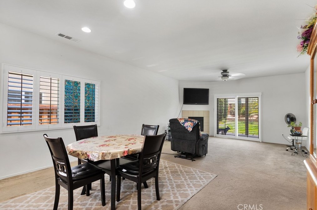 12943 Los Picaros Ln, Victorville, CA 92394