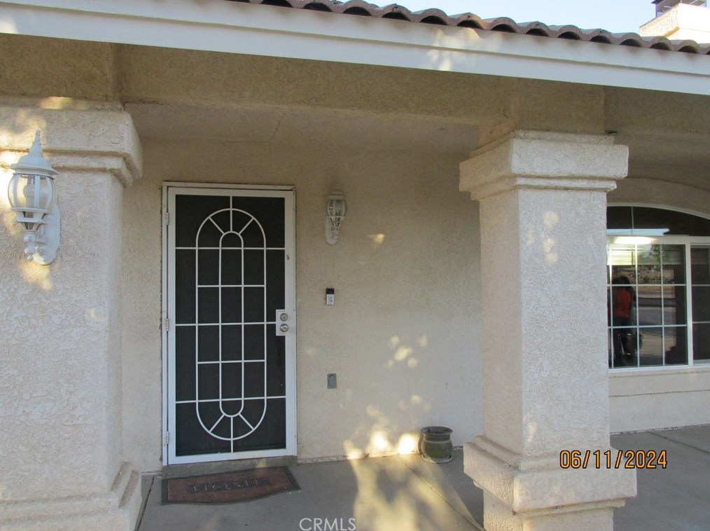 8551 5th Ave, Hesperia, CA 92345-4014