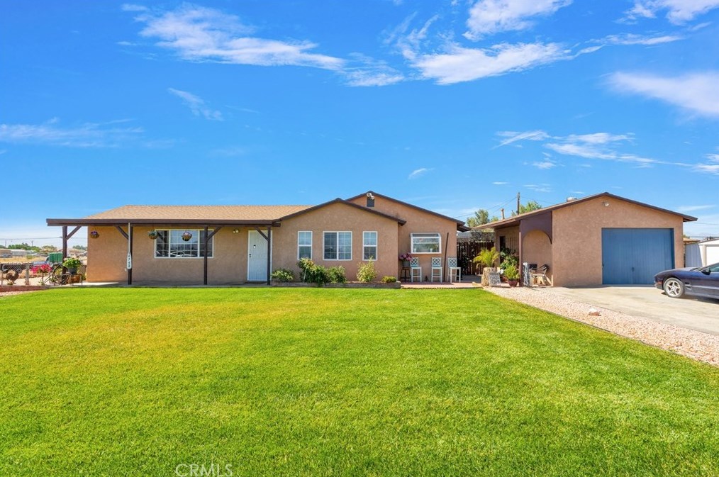 14743 Bonanza Rd, Victorville, CA 92392