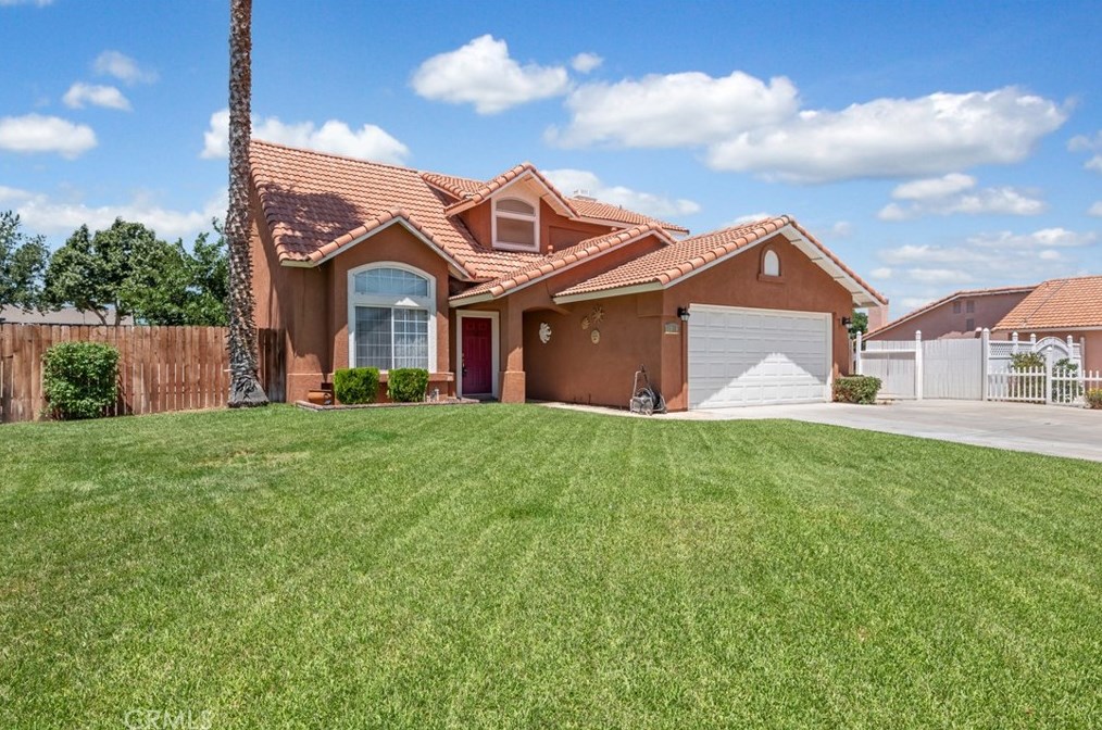 6986 Garden Ct, Hesperia, CA 92345