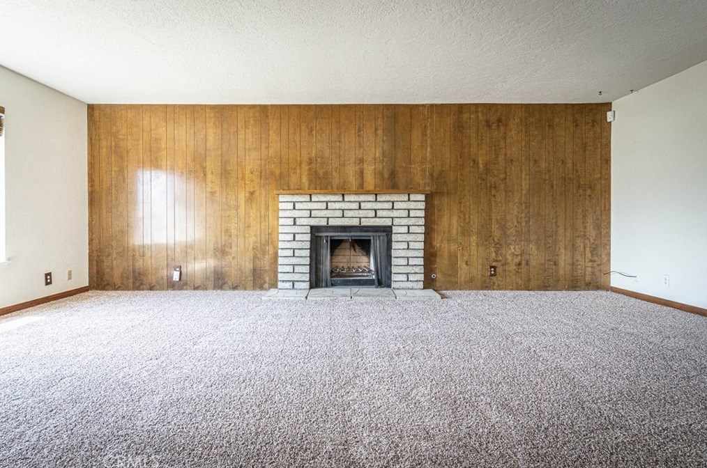 8876 I Ave, Hesperia, CA 92345