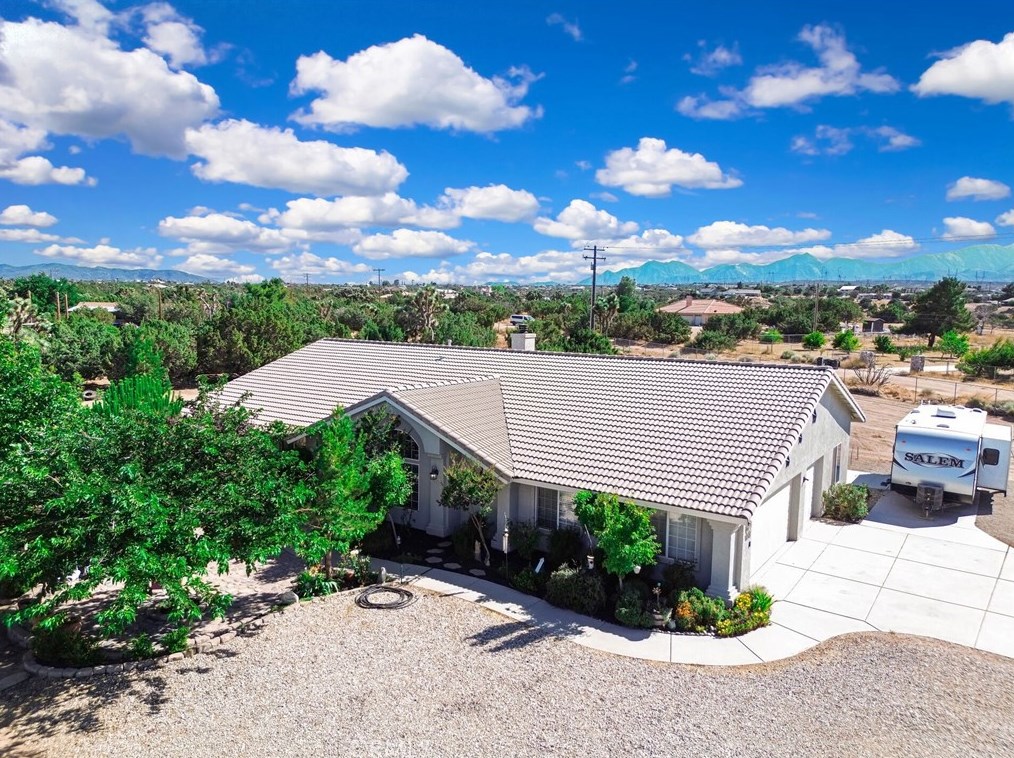 10745 Mesquite St, Hesperia, CA 92344