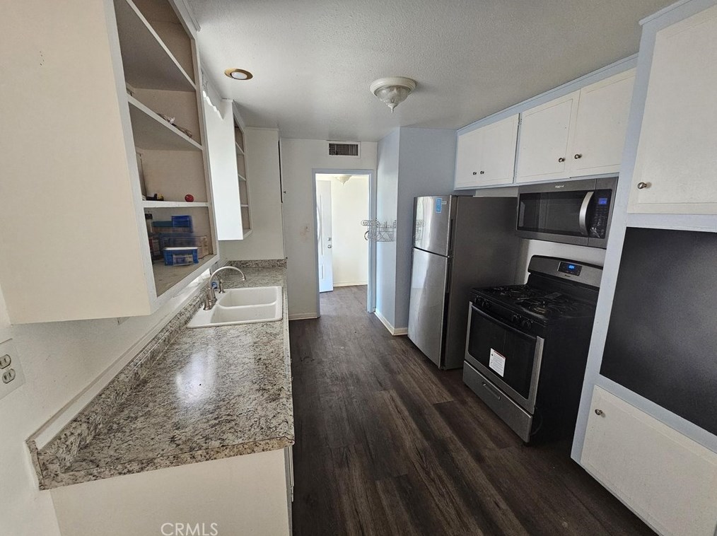 1120 E Williams St, Barstow, CA 92311