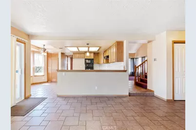 8187 Anaconda Avenue, Oak Hills, CA 92344 - Photo 26