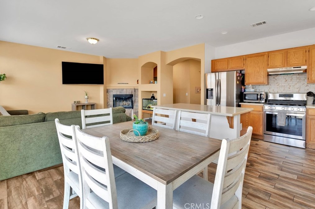 10246 Maricopa Rd, Victorville, CA 92392