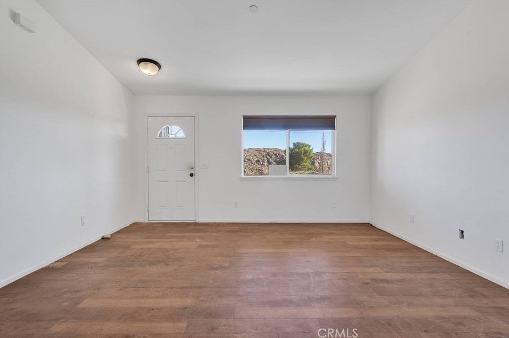 32163 Carnelian Rd, Lucerne Valley, CA 92356