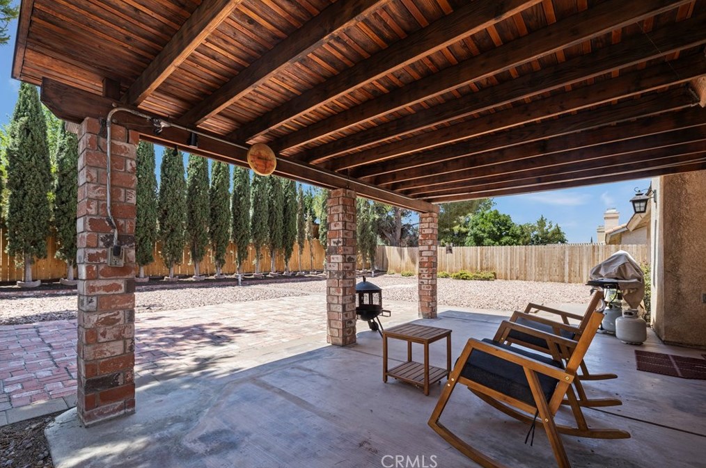 14323 Hillsborough Dr, Victorville, CA 92392