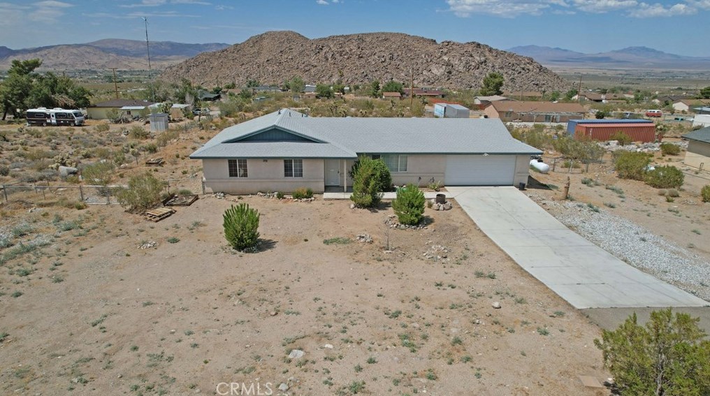 32132 Spinel Rd, Lucerne Valley, CA 92356