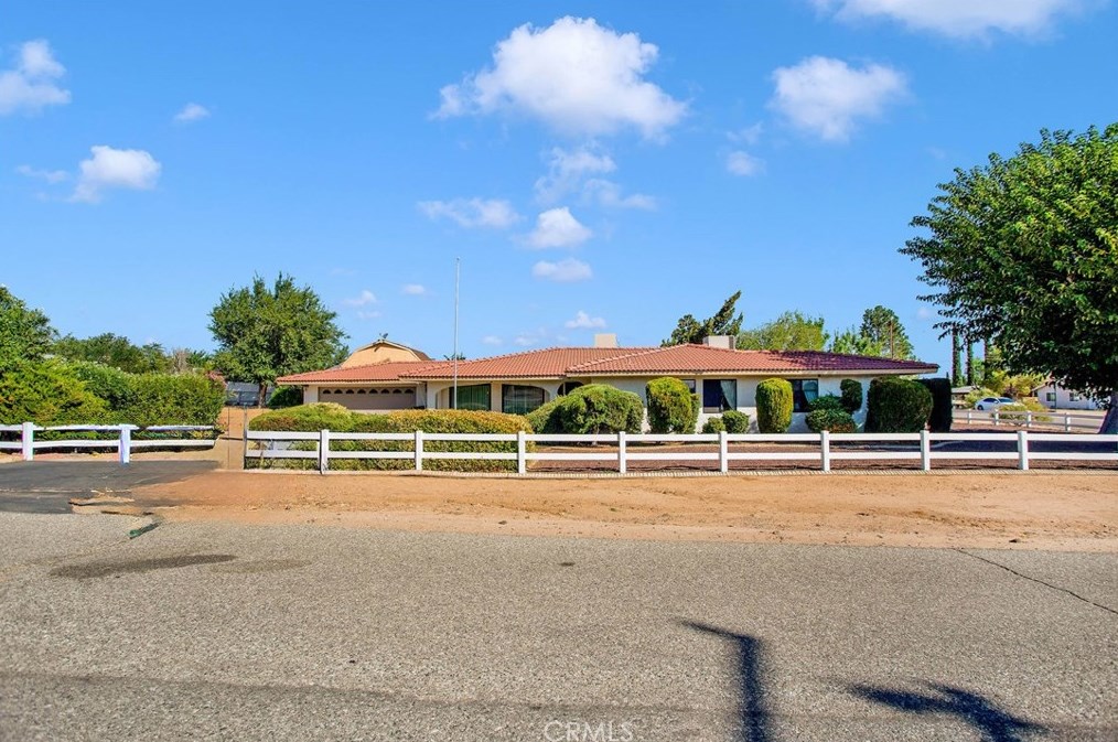 17580 Redbud St, Hesperia, CA 92345
