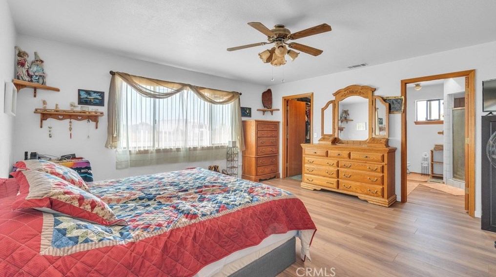 10808 8 Ave, Hesperia CA  92345-3451 exterior