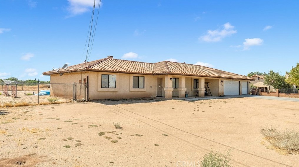10808 8th Ave, Hesperia CA  92345-2606 exterior