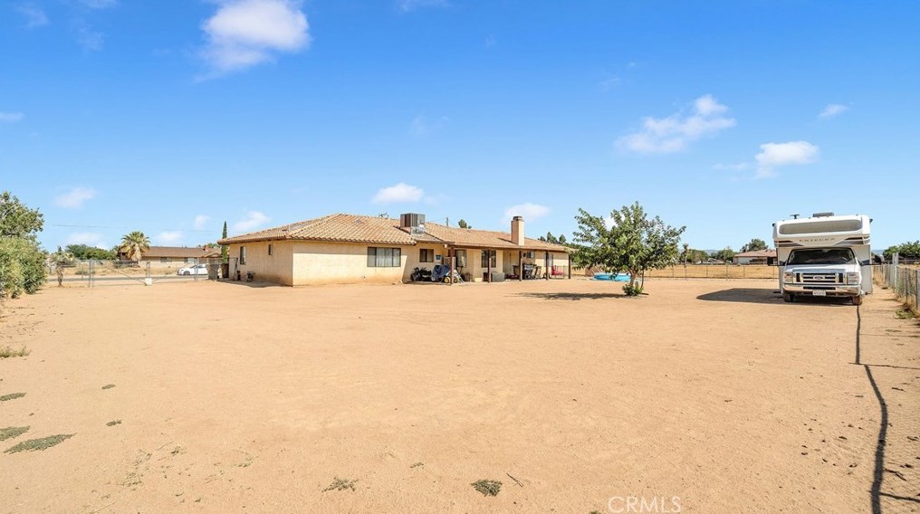 10808 8 Ave, Hesperia CA  92345-3451 exterior