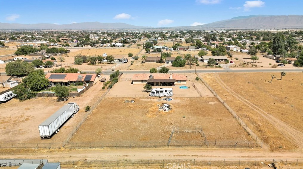 10808 8 Ave, Hesperia CA  92345-3451 exterior