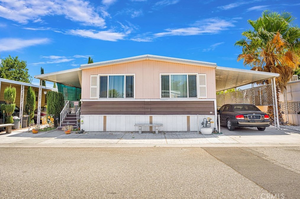 15252 Seneca Rd #33, Victorville, CA 92392