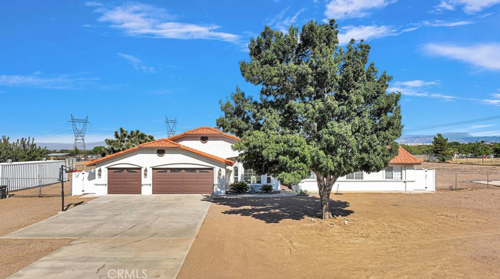 8621 Aster Rd, Hesperia, CA 92344