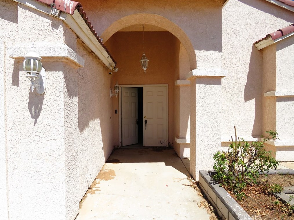 7467 Paisley Ave, Hesperia, CA 92345