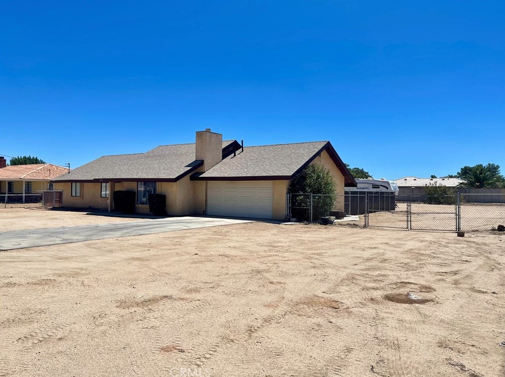 14521 Eucalyptus St, Hesperia, CA 92345