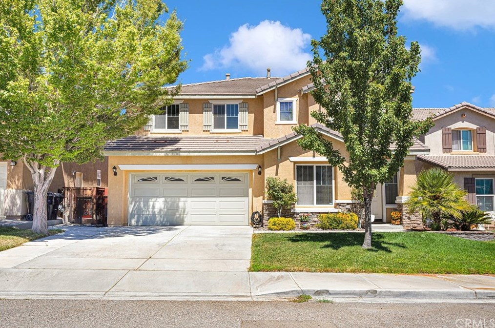 12300 Freeport Dr, Victorville, CA 92392