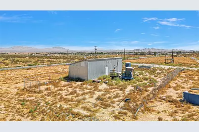 33633 Old Woman Spring Rd, Lucerne Valley, CA 92356 - Photo 14