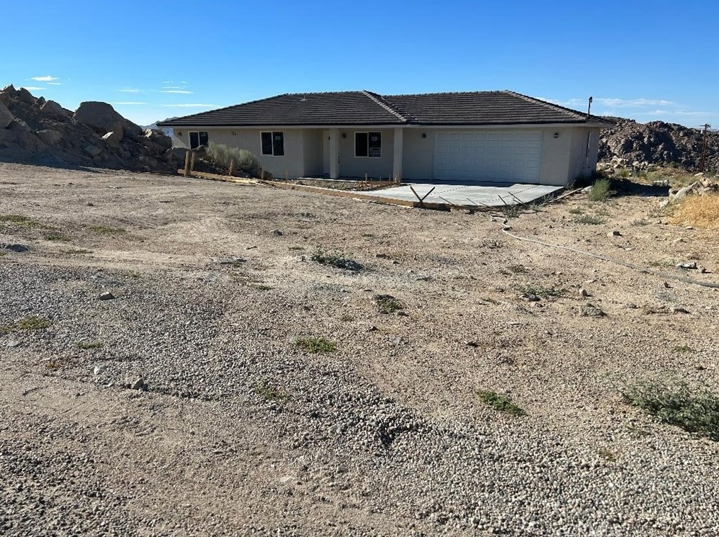 32226 Sapphire Rd, Lucerne Valley, CA 92356