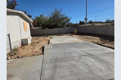 16251 Wimbleton Drive, Victorville, CA 92395 - Photo 24