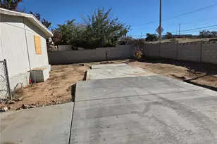 16251 Wimbleton Dr, Victorville, CA 92395 - Photo 24