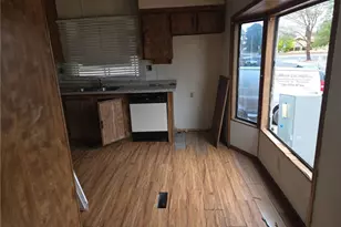 16251 Wimbleton Dr, Victorville, CA 92395 - Photo 8