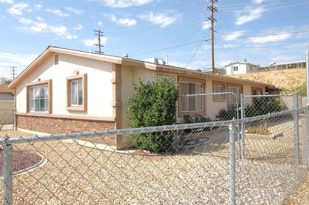 600 Patricia Ave, Barstow, CA 92311
