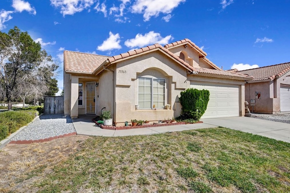 13365 Jenna Ct, Victorville, CA 92392