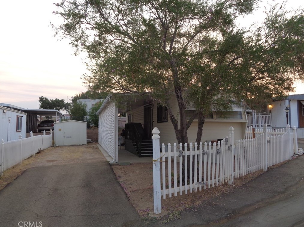 10701 G Ave, Hesperia, CA 92345