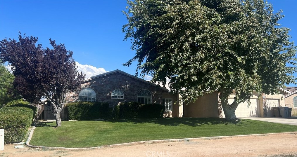 7077 El Cajon Ln, Hesperia, CA 92345