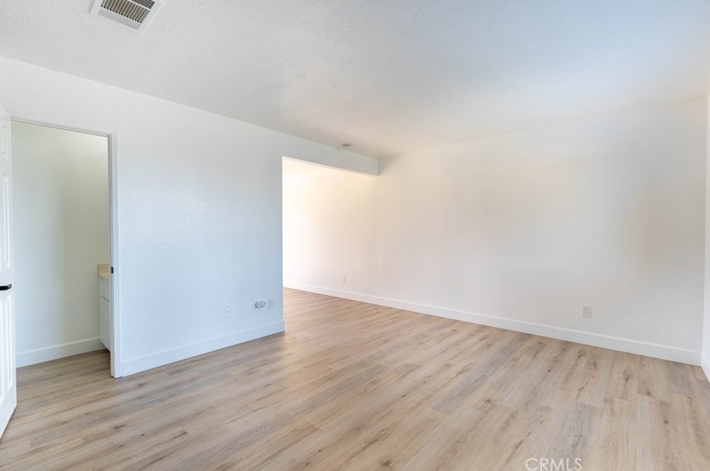 13945 Smoketree St, Hesperia, CA 92345