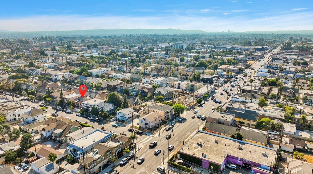 1677 Ardmore Ave, Los Angeles CA  90004-3254 exterior