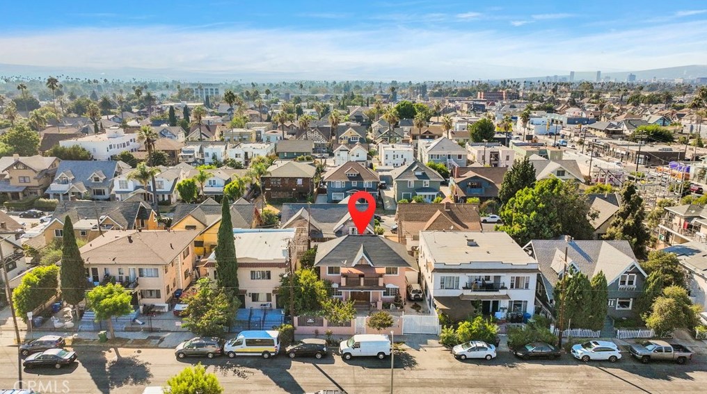 1677 Ardmore Ave, Los Angeles CA  90004-3254 exterior