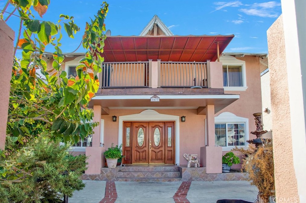1677 Ardmore Ave, Los Angeles, CA 90006-5201