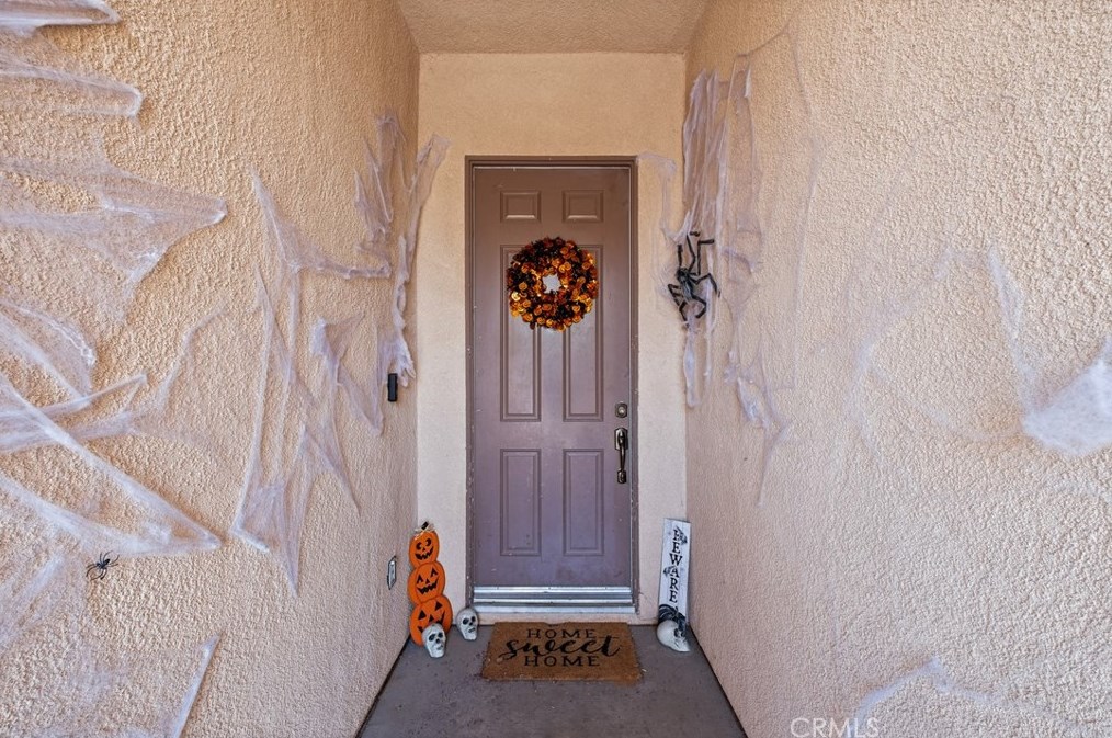 15645 Red Oak, Victorville, CA 92394