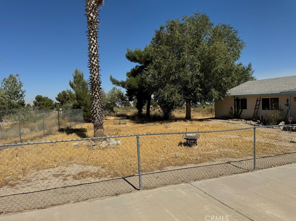 9899 Riggins Rd, Phelan, CA 92371-8419